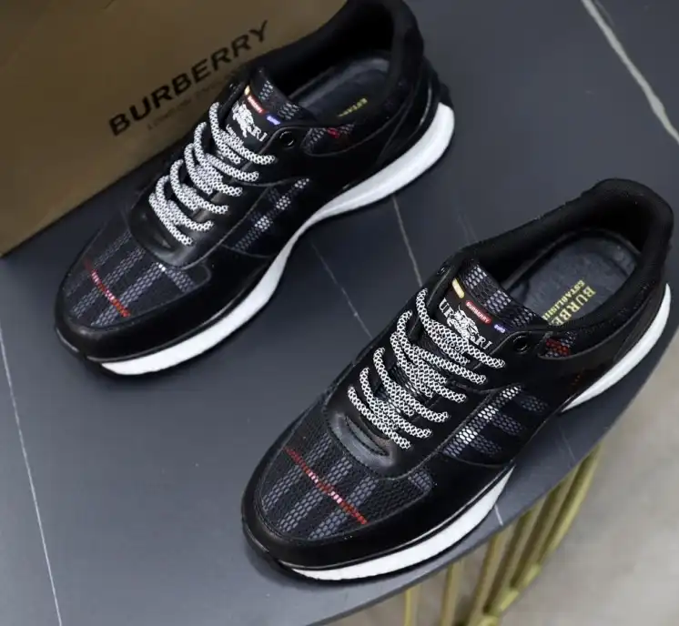 hype Burberry Sneakers