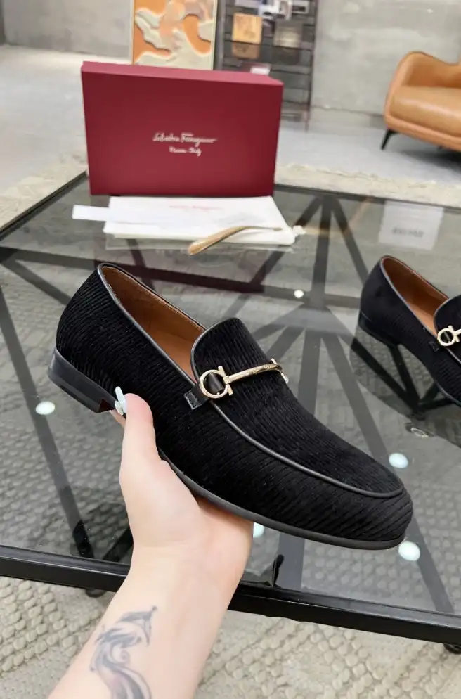 hype Ferragamo Leather Shoes