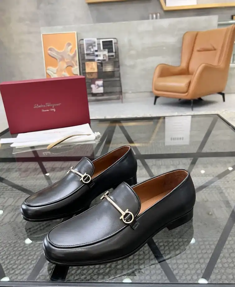 hype Ferragamo Leather Shoes