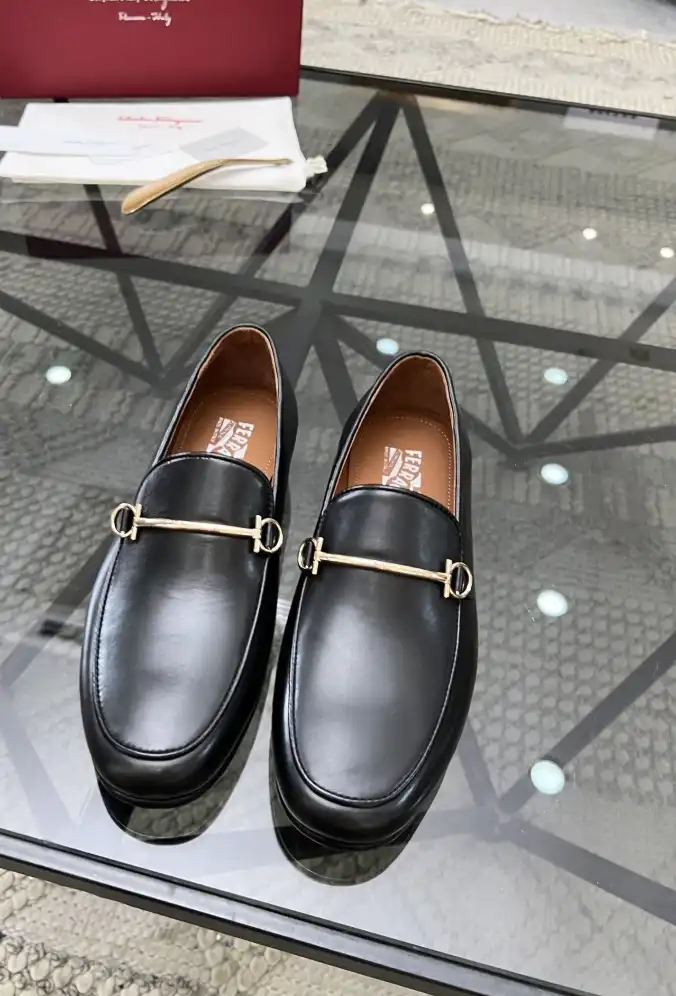 hype Ferragamo Leather Shoes