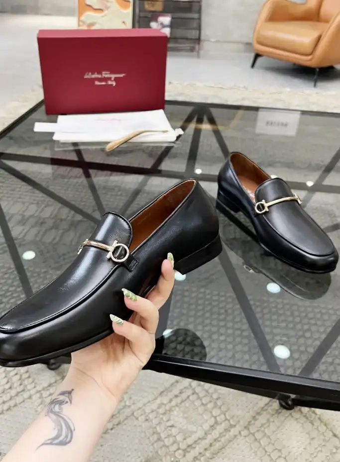 hype Ferragamo Leather Shoes