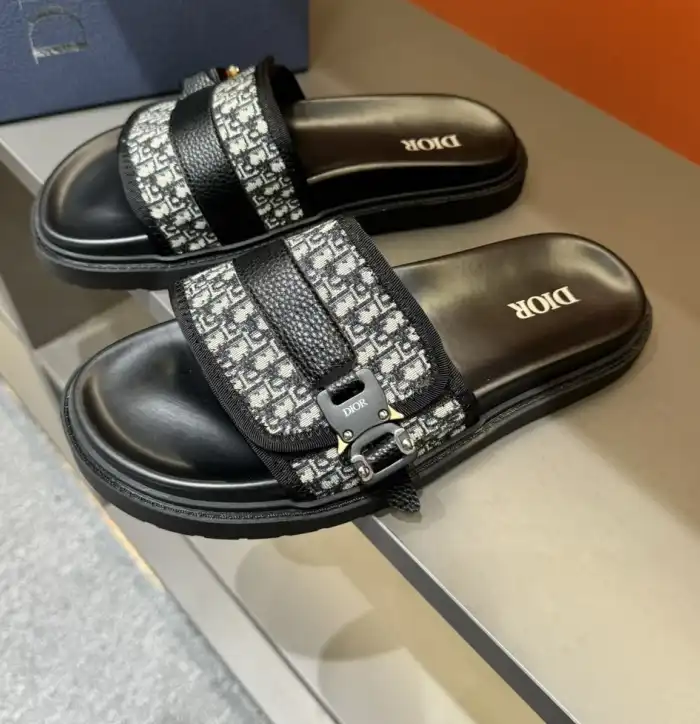 hype Christian Dior Slippers