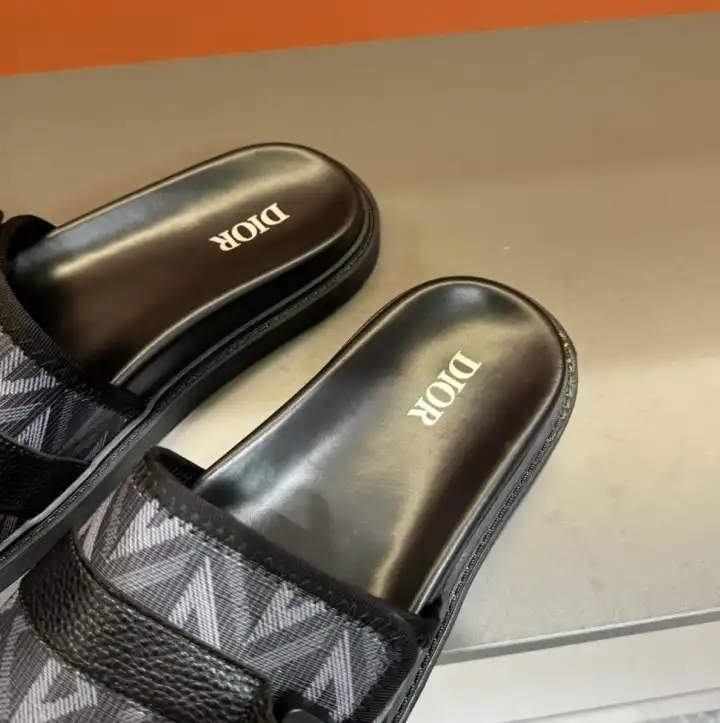 hype Christian Dior Slippers