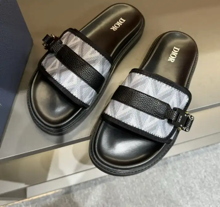 hype Christian Dior Slippers