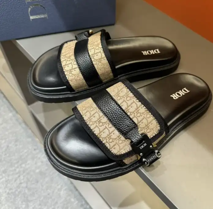 hype Christian Dior Slippers