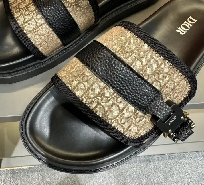 hype Christian Dior Slippers