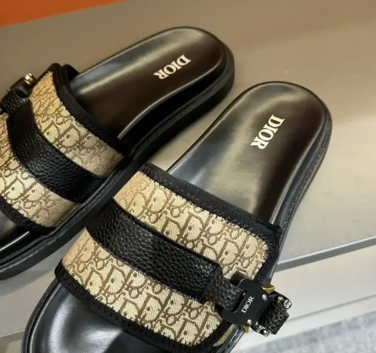 hype Christian Dior Slippers