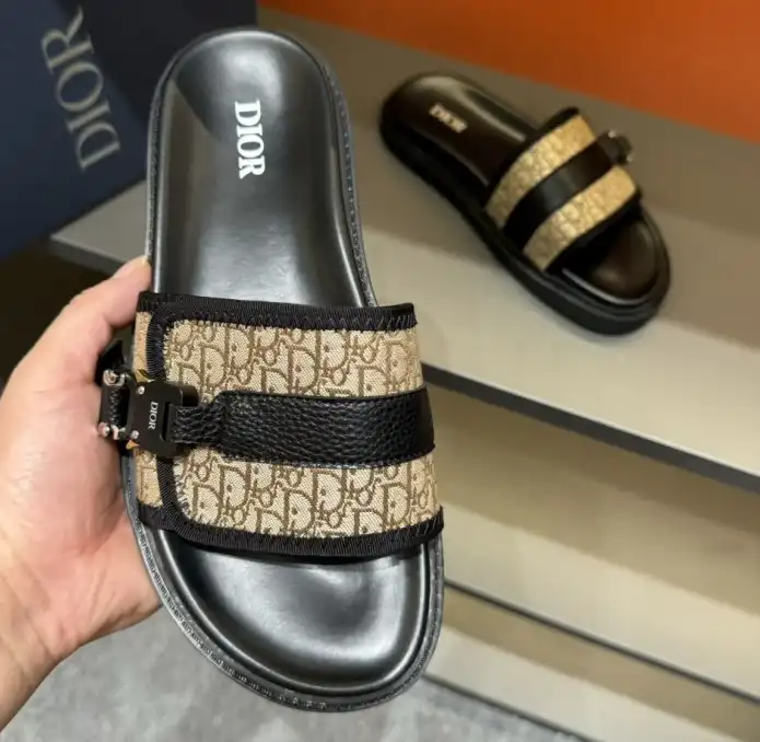 hype Christian Dior Slippers