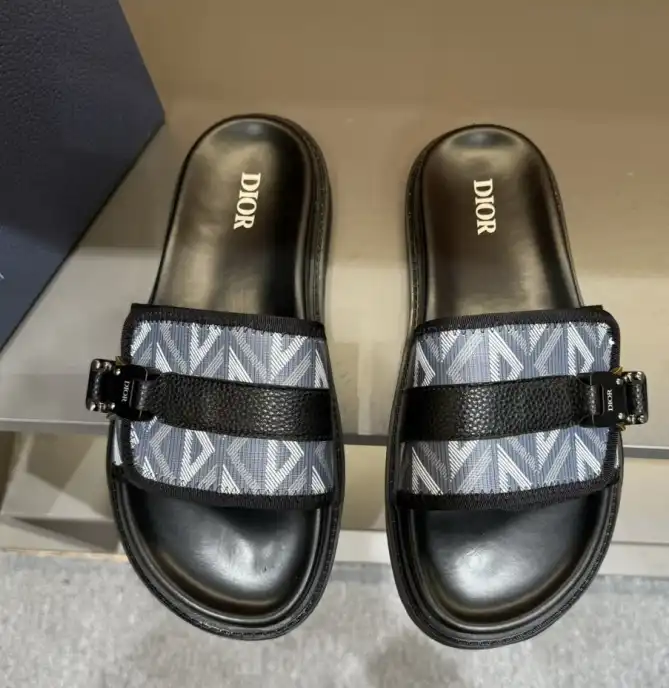 hype Christian Dior Slippers