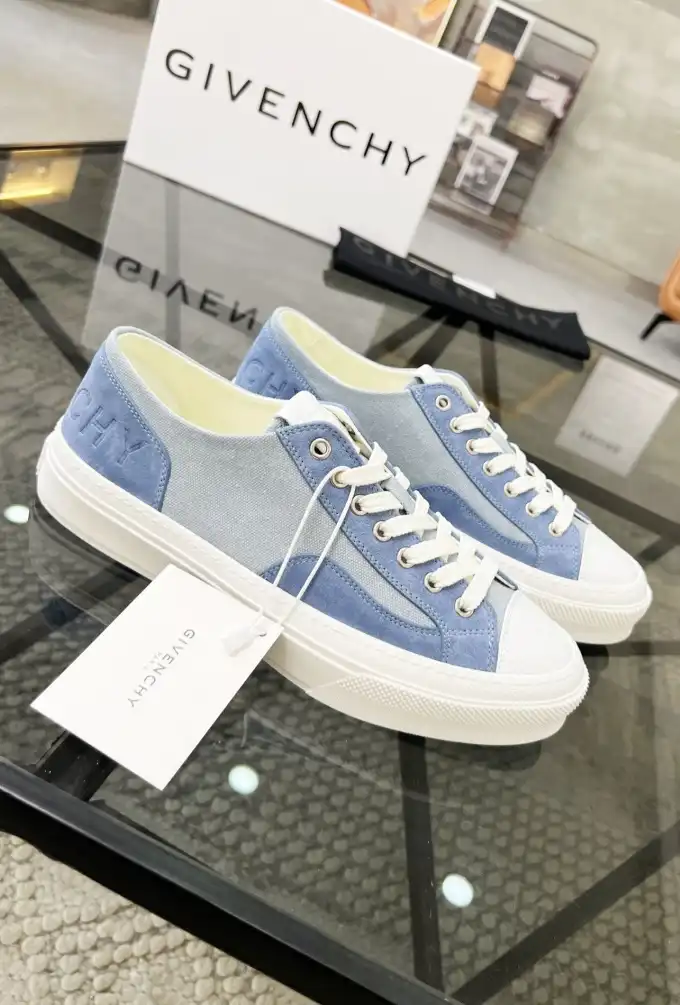 hype Givenchy Sneakers