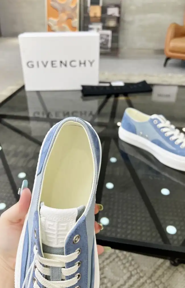 hype Givenchy Sneakers