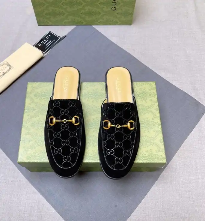 hype Gucci Slippers