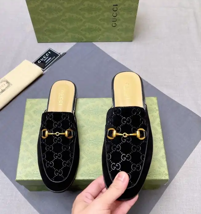 hype Gucci Slippers