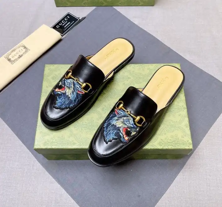 hype Gucci Slippers