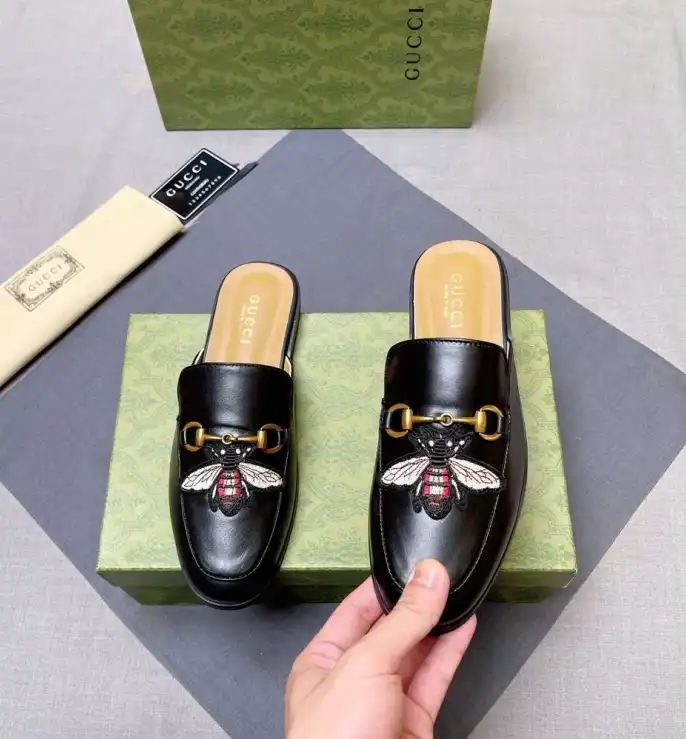 hype Gucci Slippers