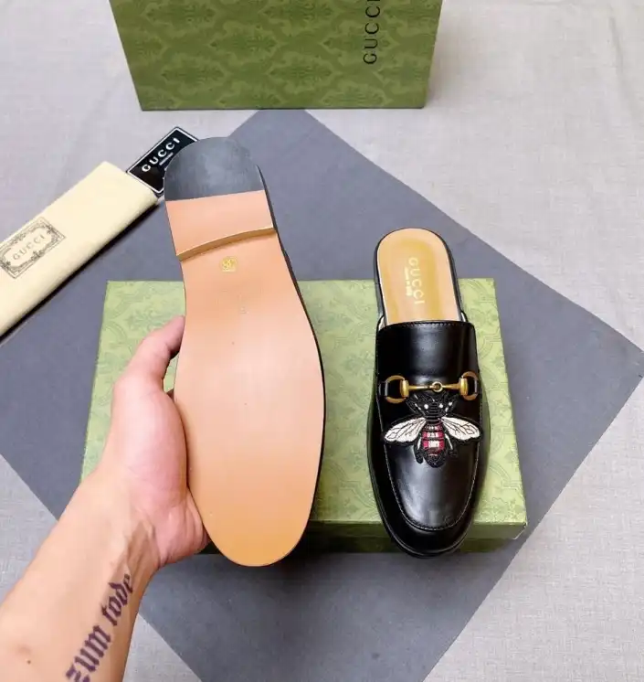 hype Gucci Slippers