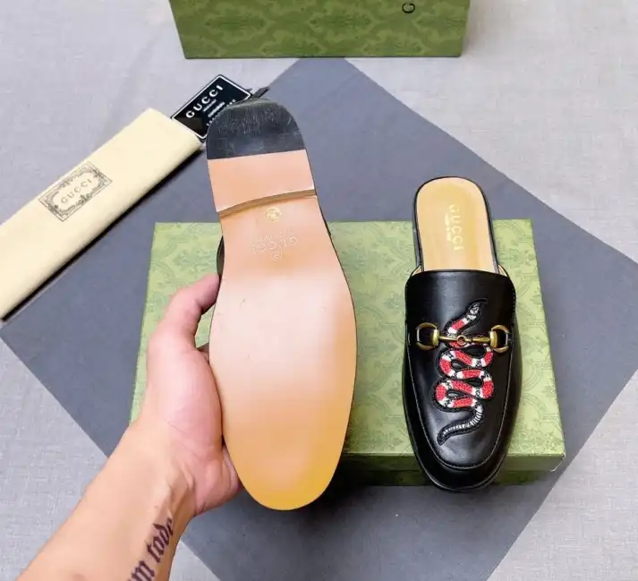 hype Gucci Slippers