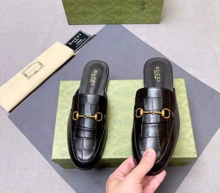 hype Gucci Slippers