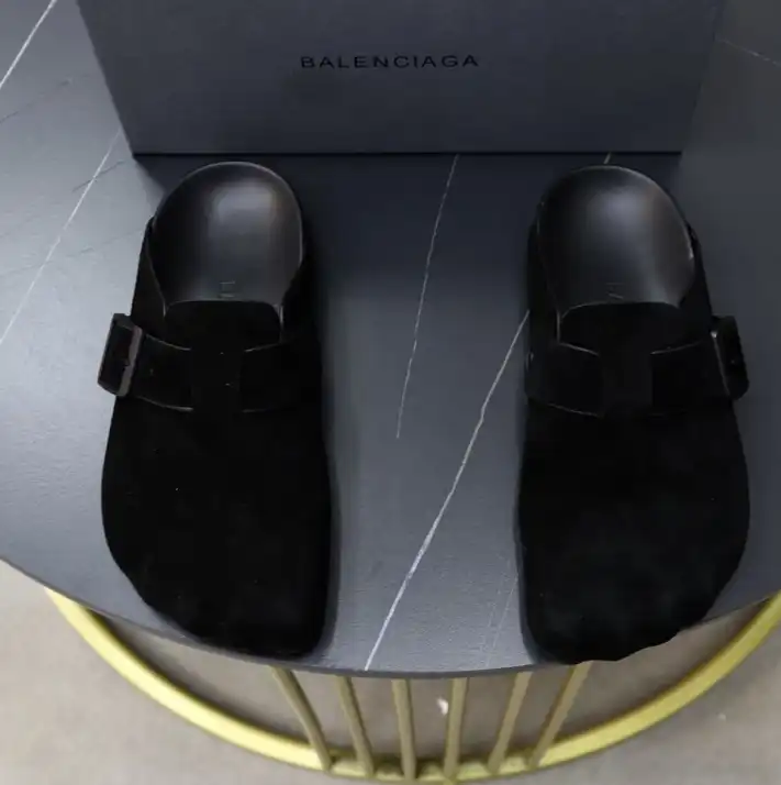 hype Balenciaga Slippers