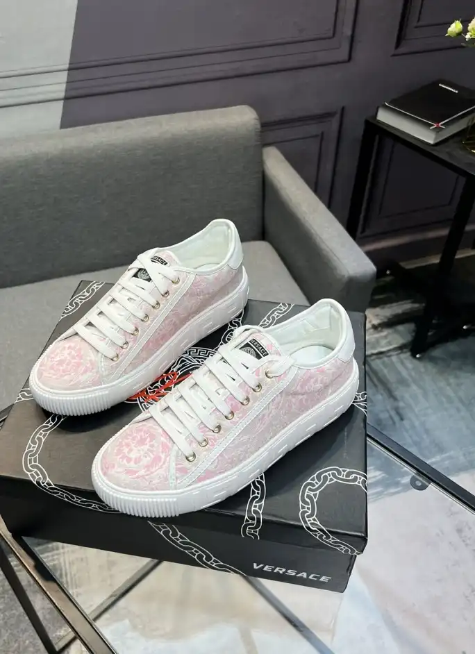 hype Givenchy Sneakers