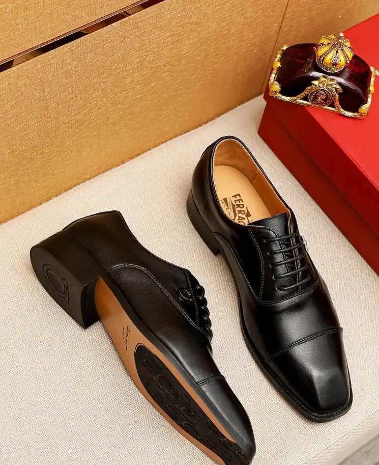 hype Ferragamo Leather Shoes