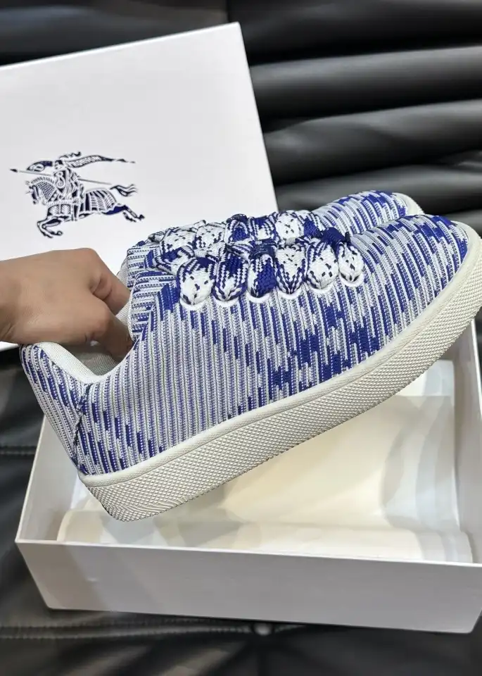 hype Burberry Sneakers