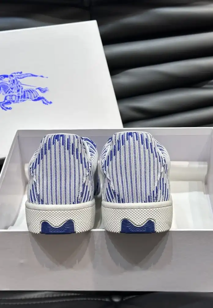 hype Burberry Sneakers