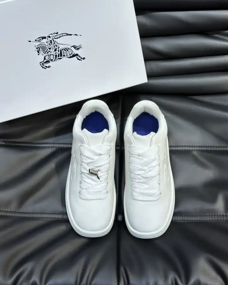 hype Burberry Sneakers