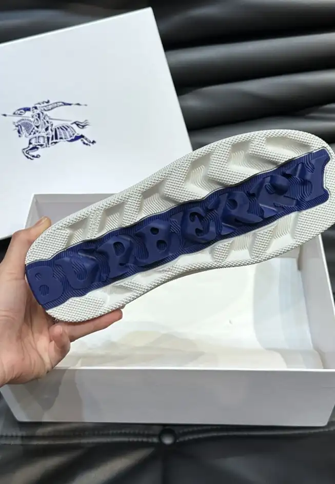 hype Burberry Sneakers