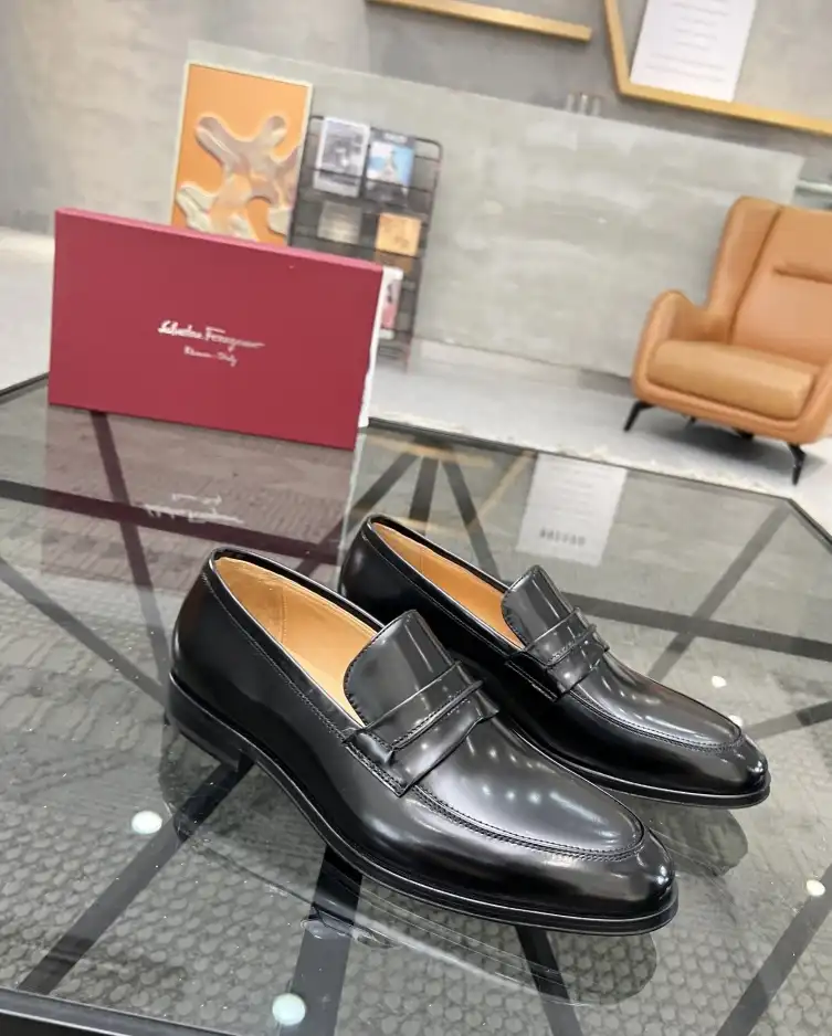 hype Ferragamo Leather Shoes