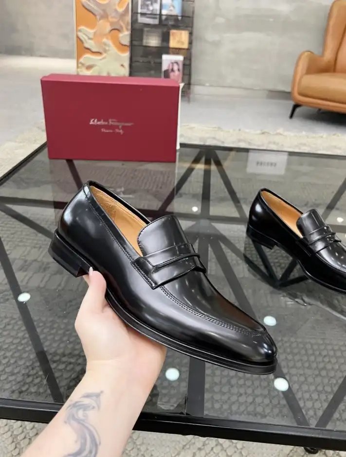 hype Ferragamo Leather Shoes