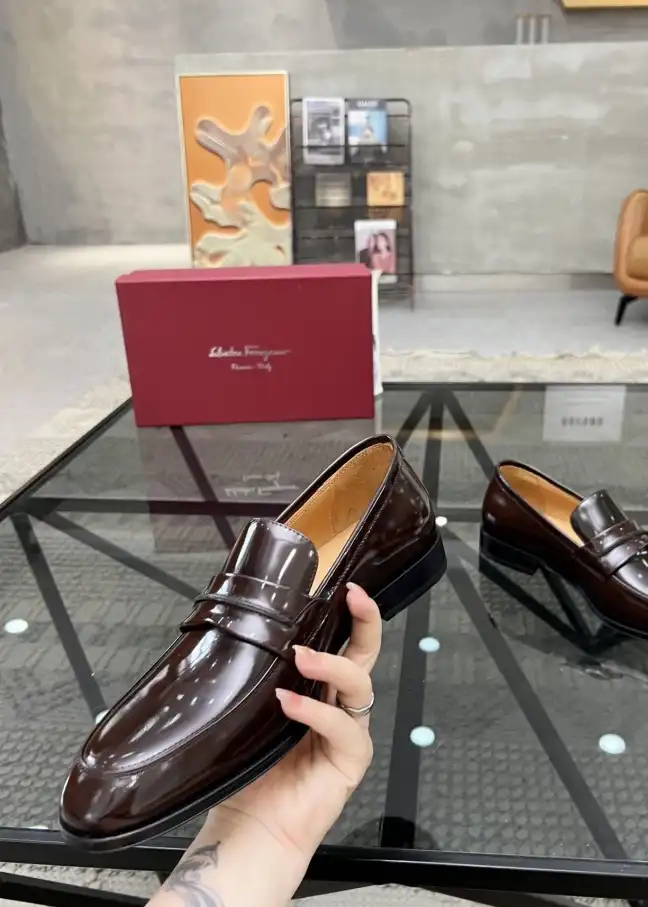 hype Ferragamo Leather Shoes