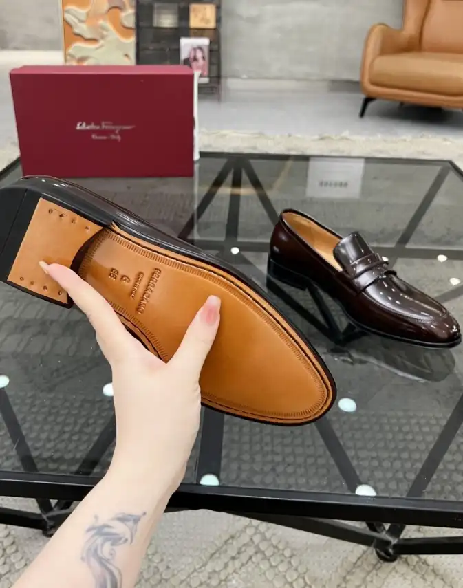 hype Ferragamo Leather Shoes