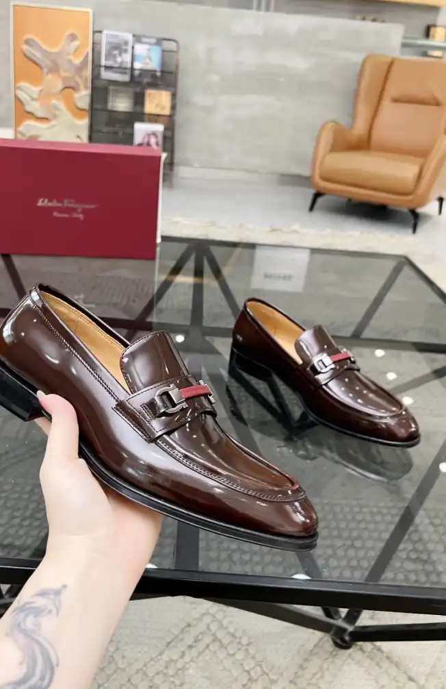 hype Ferragamo Leather Shoes