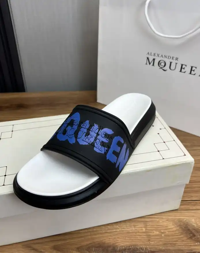 hype Alexander Mcqueen slippers