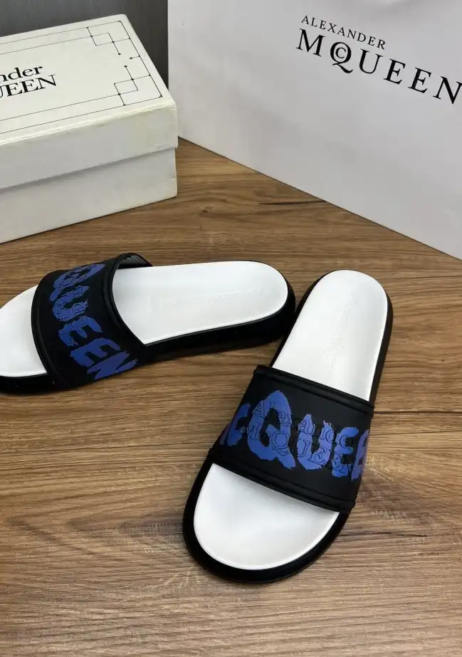 hype Alexander Mcqueen slippers