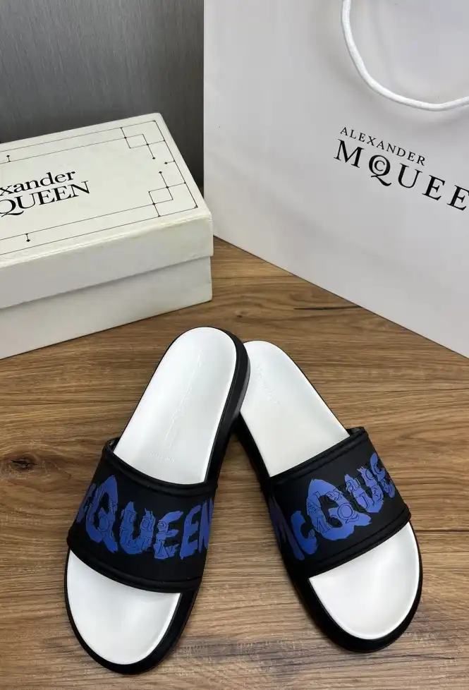 hype Alexander Mcqueen slippers