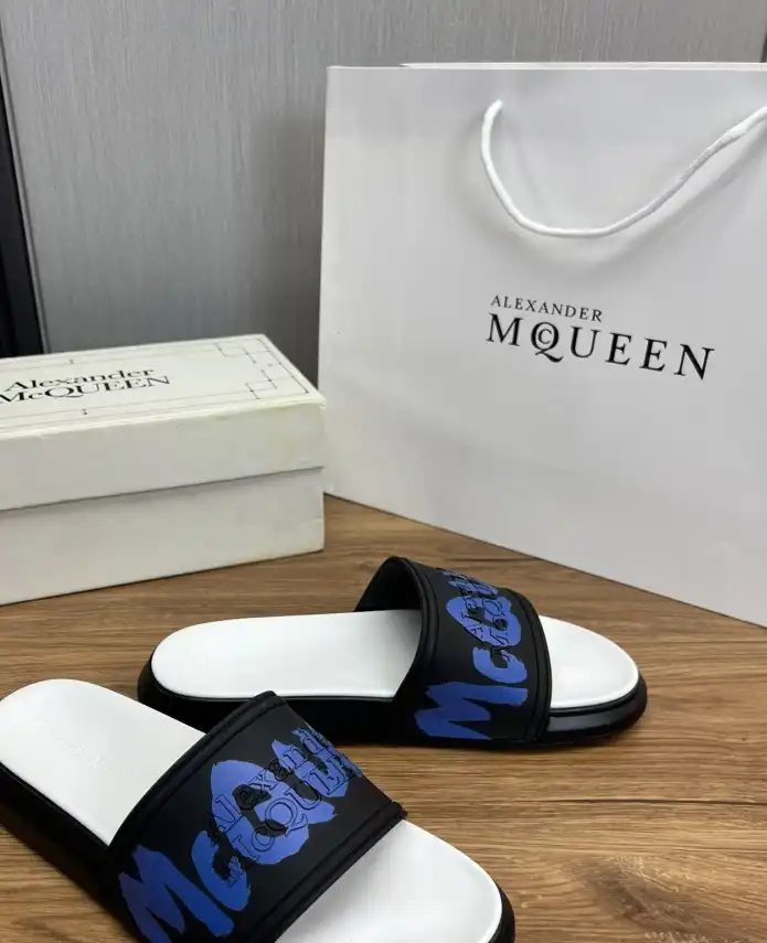 hype Alexander Mcqueen slippers