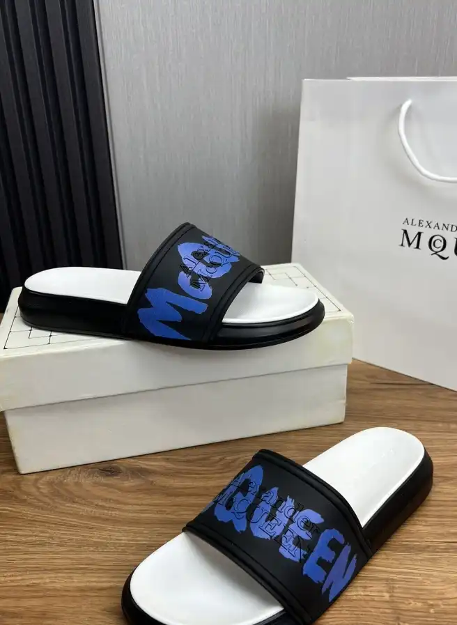 hype Alexander Mcqueen slippers