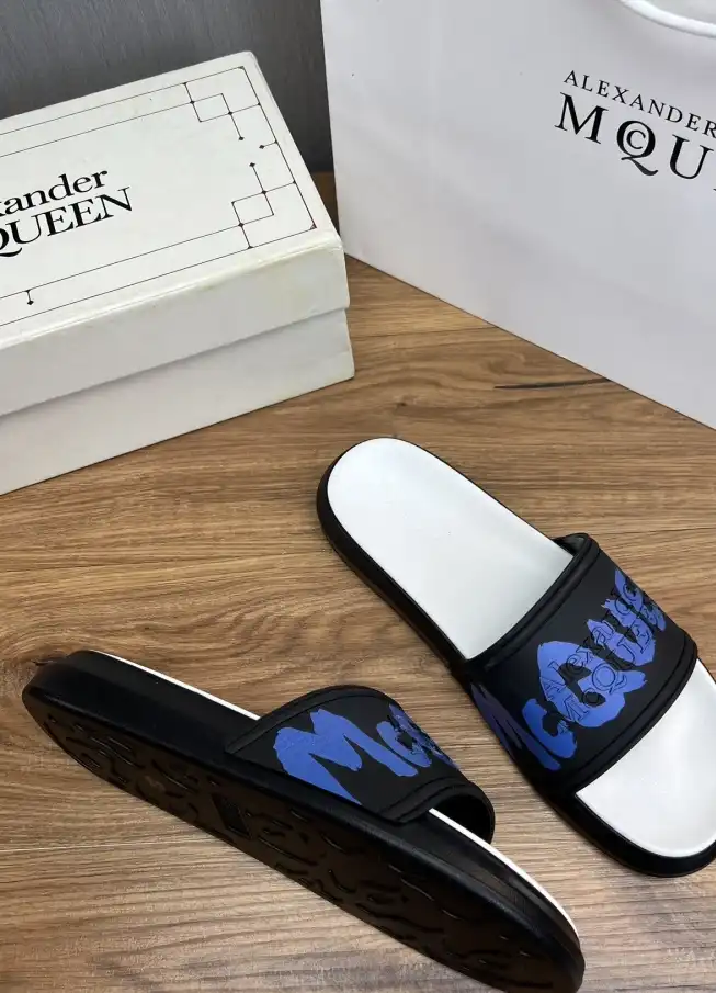 hype Alexander Mcqueen slippers