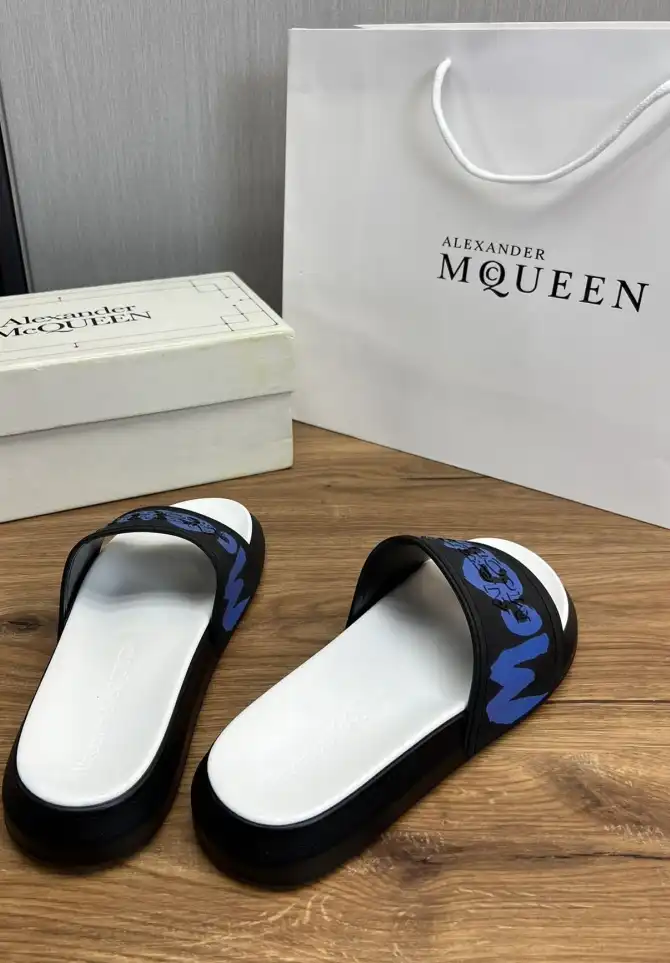 hype Alexander Mcqueen slippers