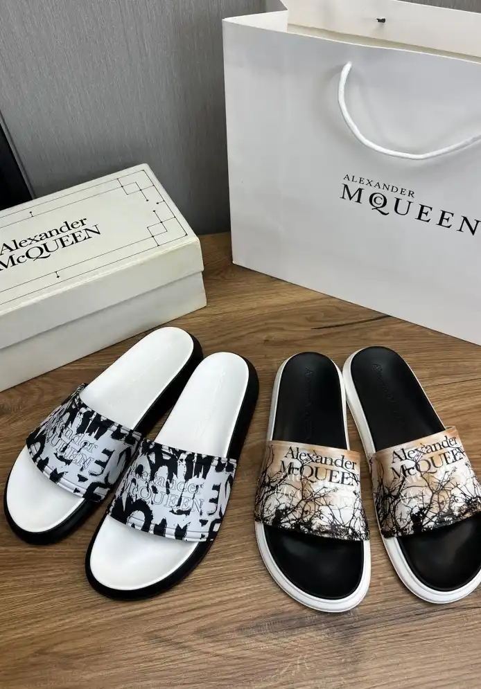 hype Alexander Mcqueen slippers