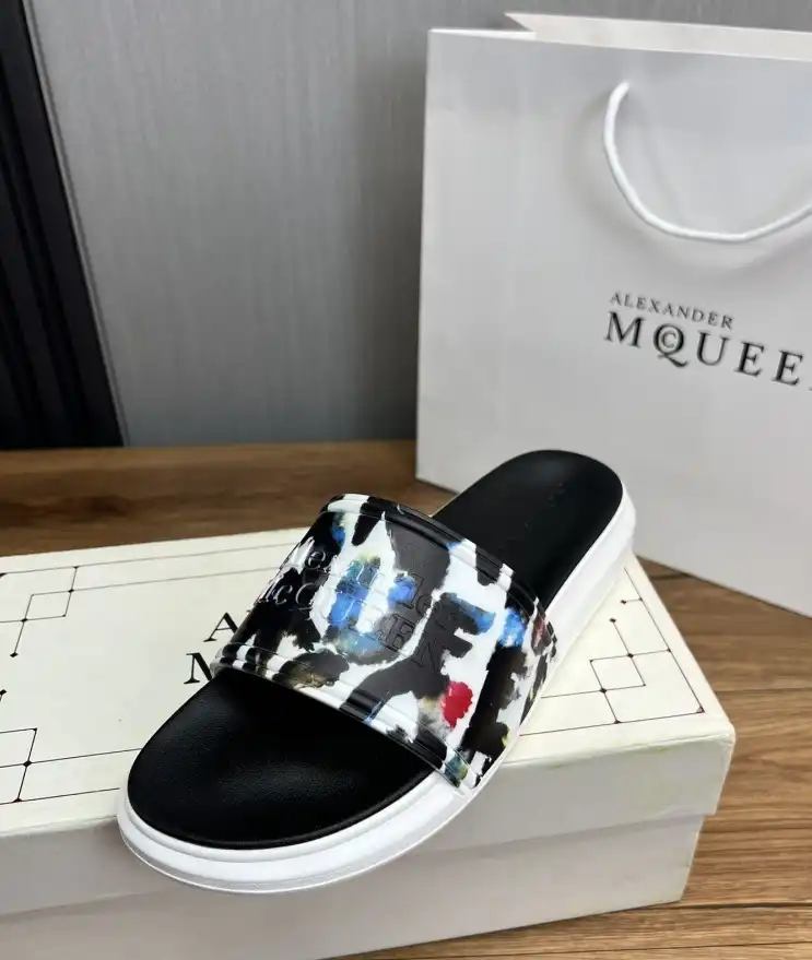 hype Alexander Mcqueen slippers