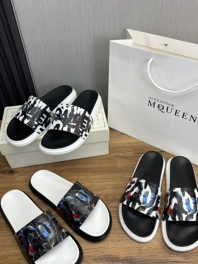 hype Alexander Mcqueen slippers