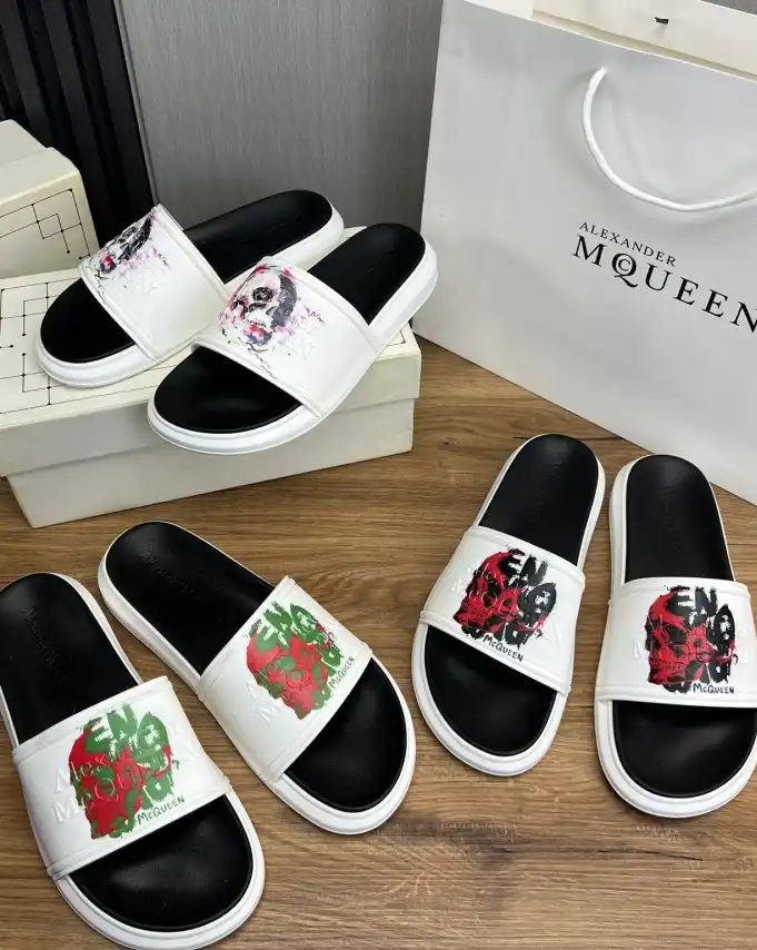 hype Alexander Mcqueen slippers