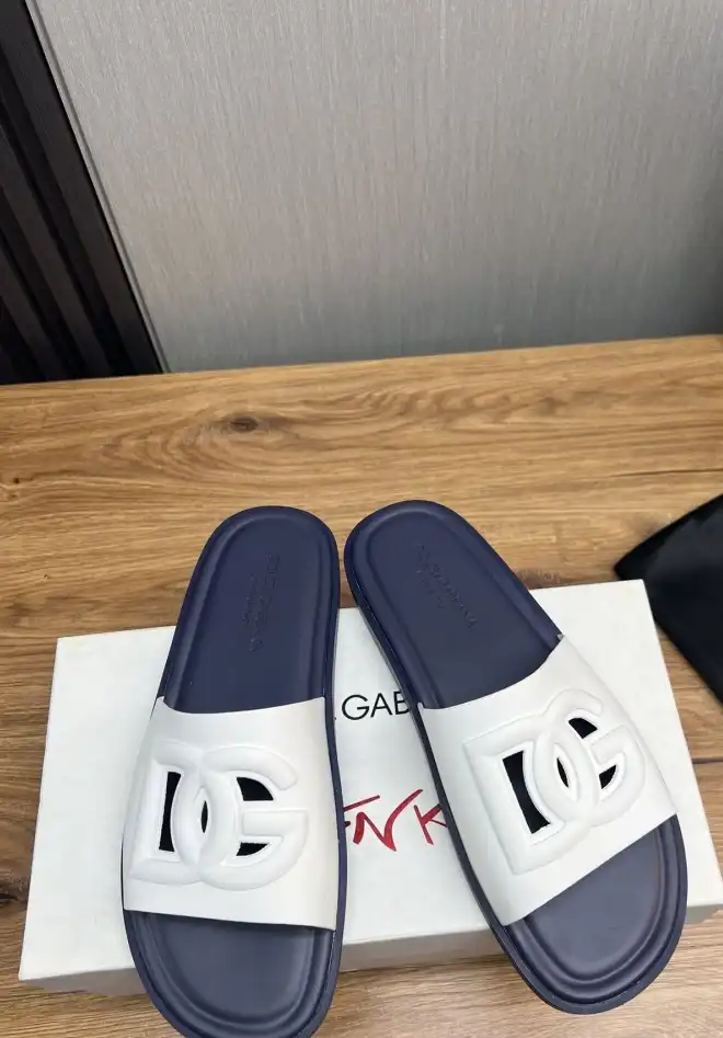 hype Dolce & Gabbana Slippers