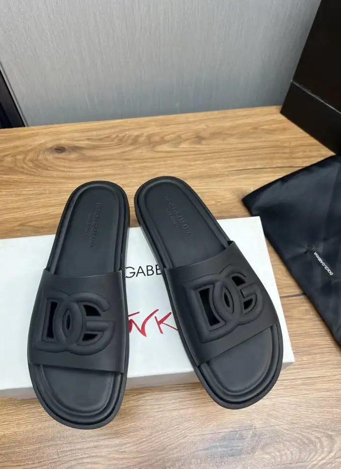 hype Dolce & Gabbana Slippers