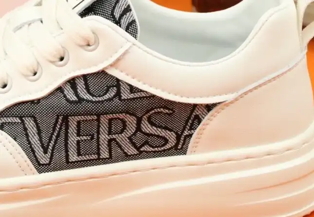 hype Givenchy Sneakers