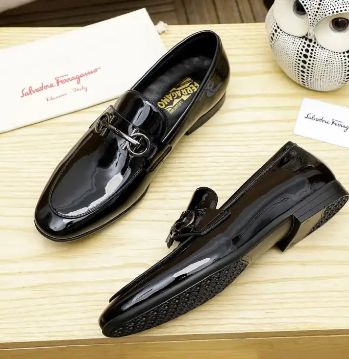 hype Ferragamo Leather Shoes