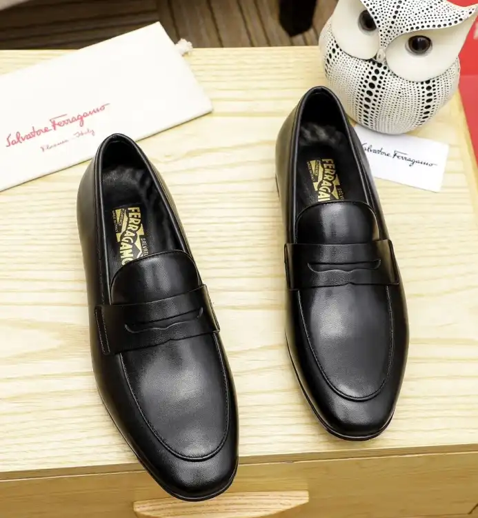 hype Ferragamo Leather Shoes